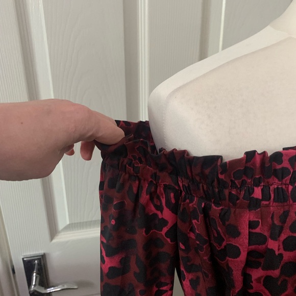 Hush Size 8 Dress Off the Shoulder Animal Print Short Pockets Bardot Womens - Picture 4 of 9